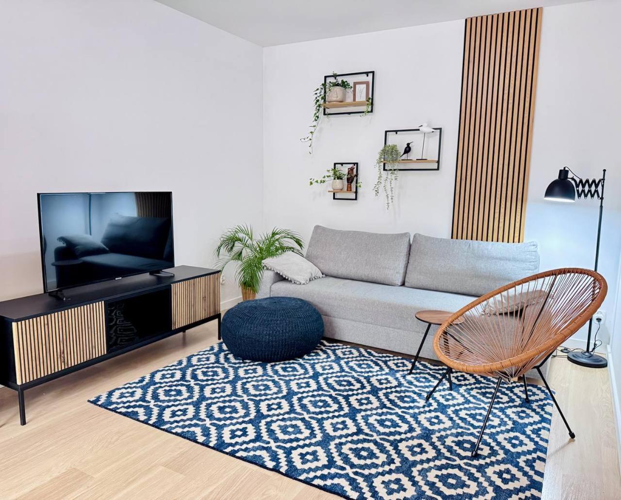 C- Home4U - Apartment With A City View Close To Aquapark, Parking In Secured Area كراكوفيا المظهر الخارجي الصورة