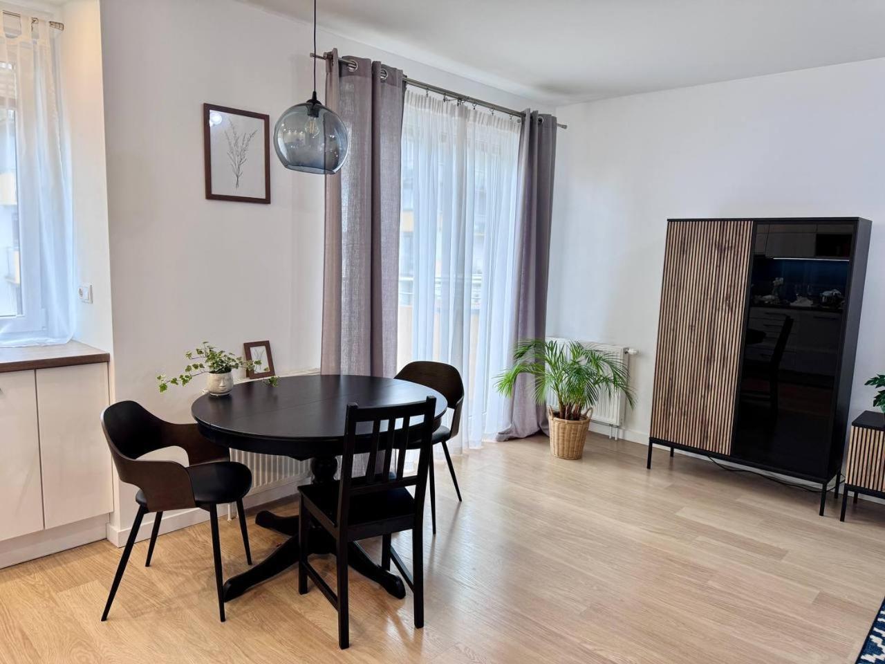 C- Home4U - Apartment With A City View Close To Aquapark, Parking In Secured Area كراكوفيا المظهر الخارجي الصورة